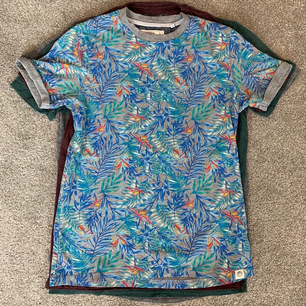 Lot of 5 Tee Shirts